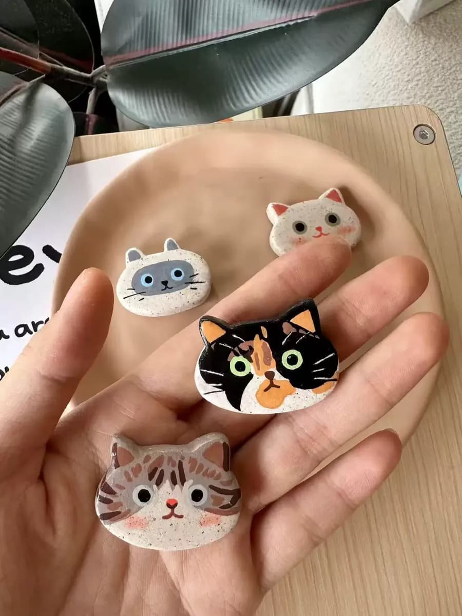 Custom Stone Plastic Clay Cat Head Fridge Magnet