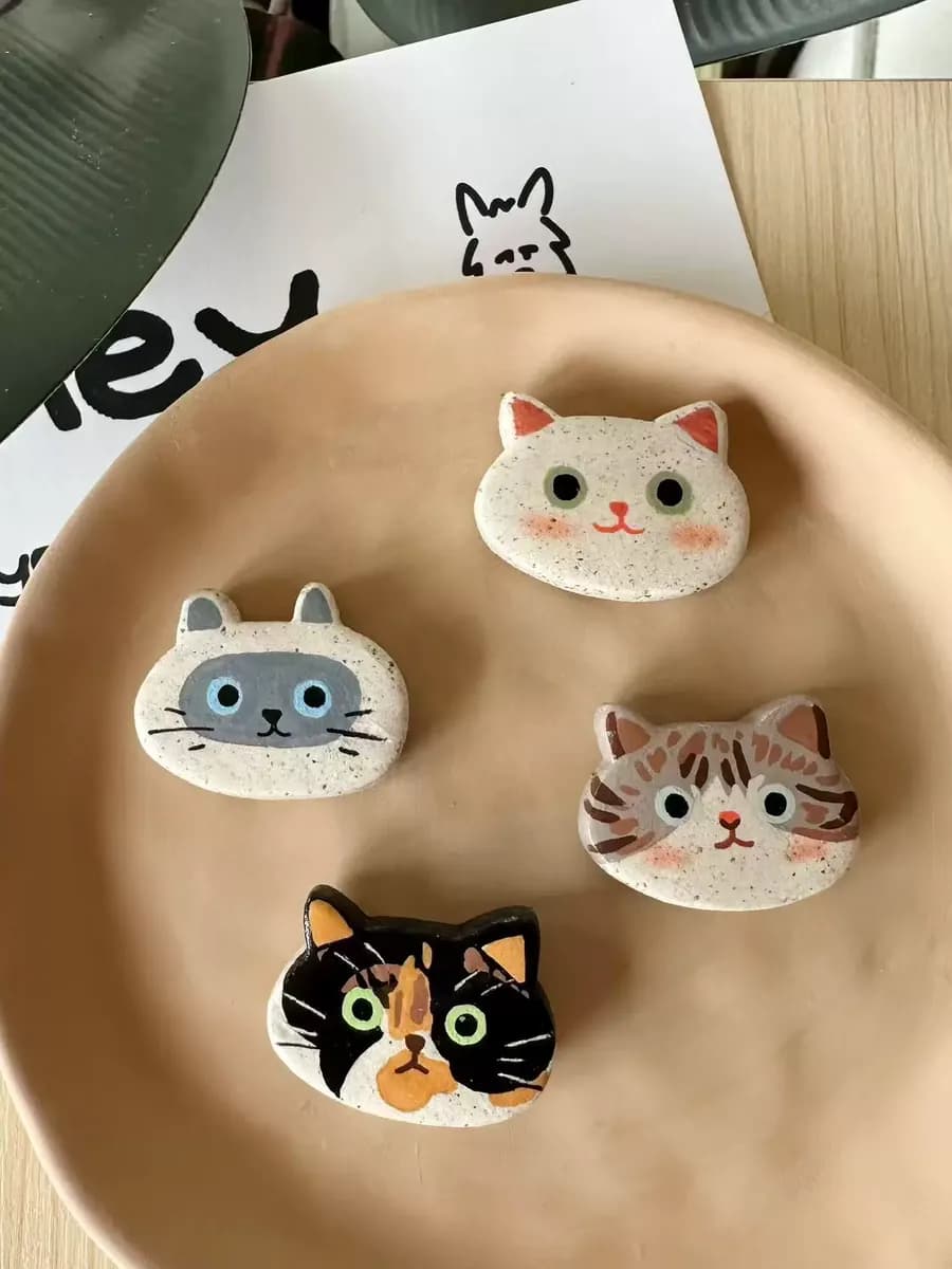 Custom Stone Plastic Clay Cat Head Fridge Magnet